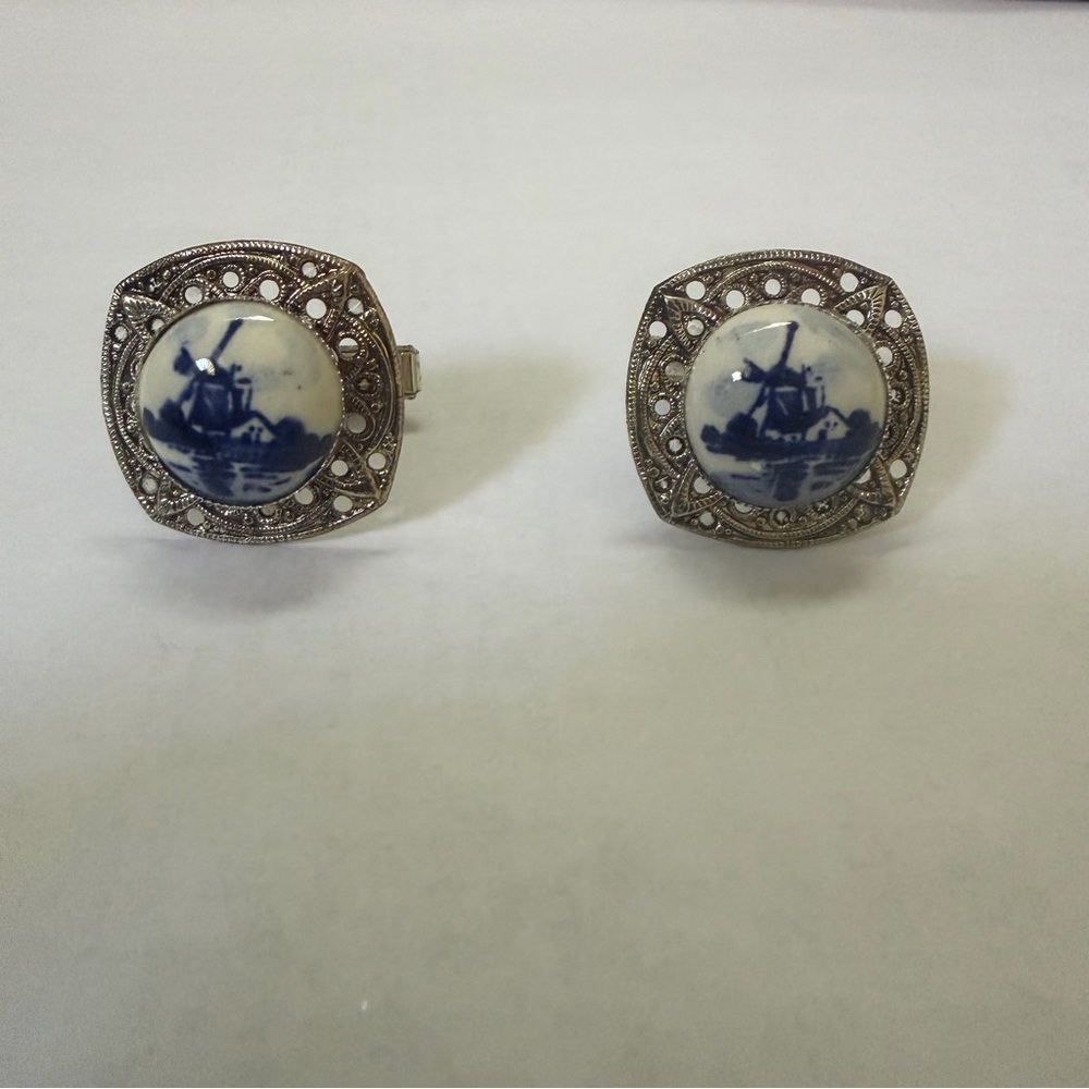 Elegant Silver and Blue Cuff Links